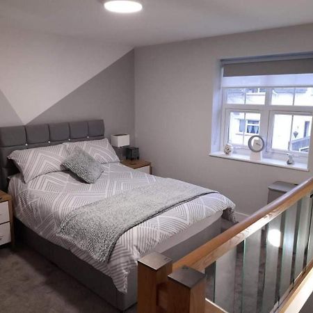 Outstanding Modern 1-Bed House In Chippenham Chippenham (Wiltshire) Ngoại thất bức ảnh