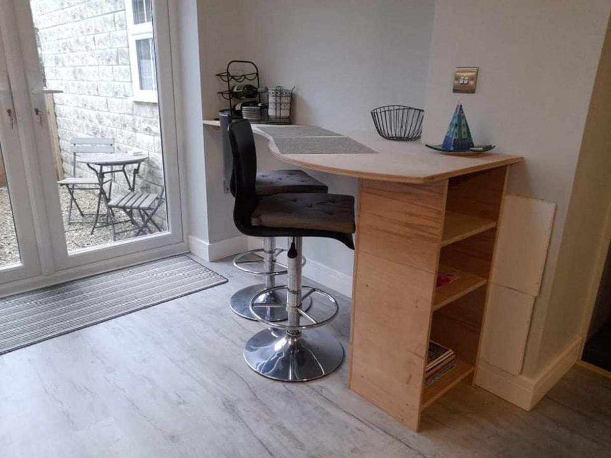 Outstanding Modern 1-Bed House In Chippenham Chippenham (Wiltshire) Ngoại thất bức ảnh