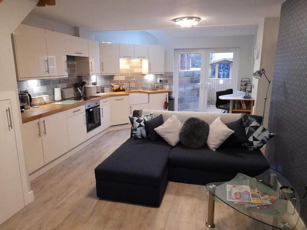 Outstanding Modern 1-Bed House In Chippenham Chippenham (Wiltshire) Ngoại thất bức ảnh