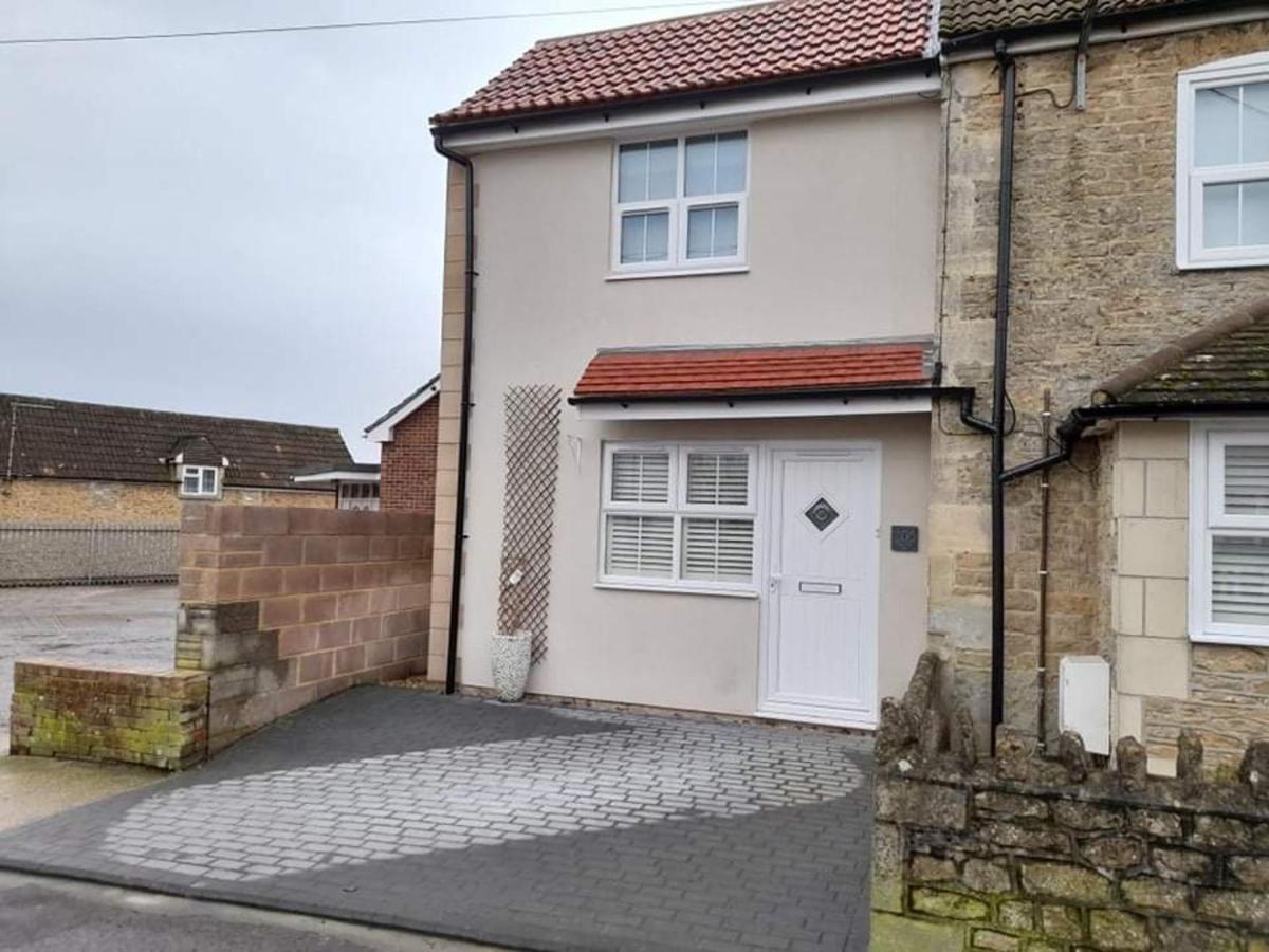 Outstanding Modern 1-Bed House In Chippenham Chippenham (Wiltshire) Ngoại thất bức ảnh