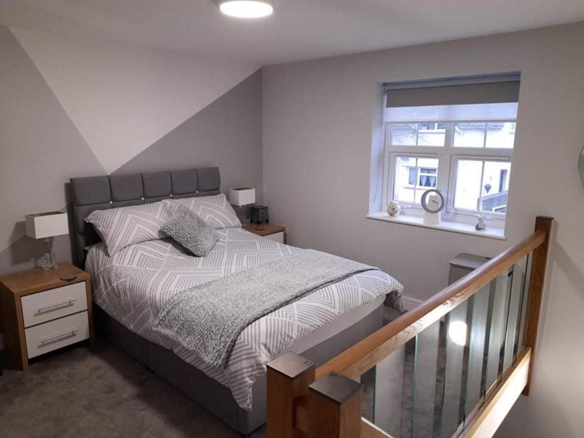 Outstanding Modern 1-Bed House In Chippenham Chippenham (Wiltshire) Ngoại thất bức ảnh